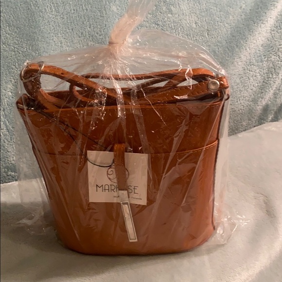 NWT Markese Made in Italy Leather Bucket Bag - Picture 2 of 13